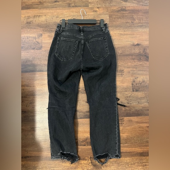 Abercrombie and Fitch the ankle straight ultra high rise jeans. - Picture 2 of 3